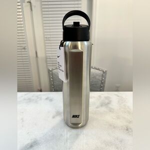 Nike Recharge Straw Stainless Steel 24oz Tumbler / Water Bottle BPA Free
